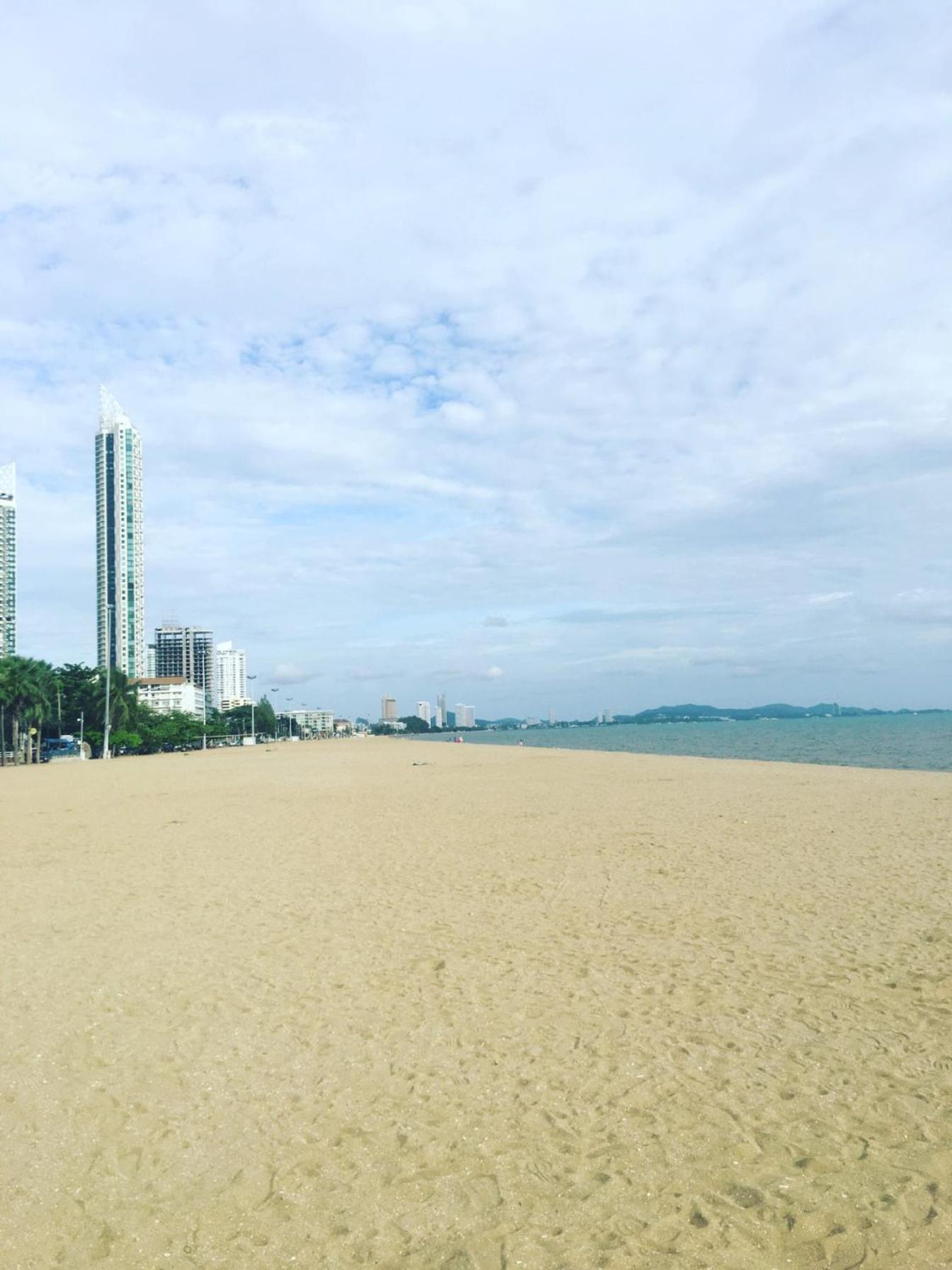 1 Bedroom Seaview Jomtein 9Th หาดจอมเทียน ภายนอก รูปภาพ
